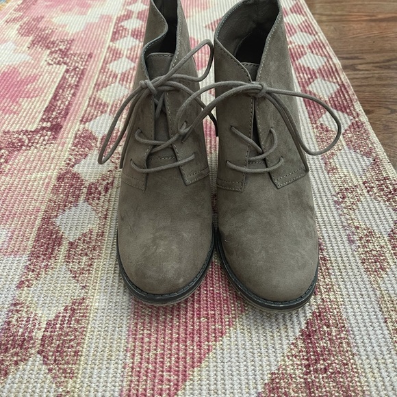 Ankle booties - Picture 4 of 4